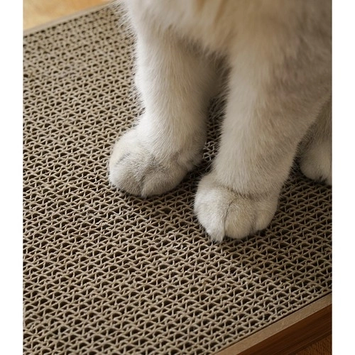 Grattoir d'angle pour chats avec balle