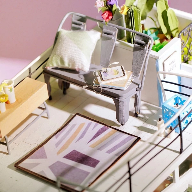 RoboTime miniature maison mansardée
