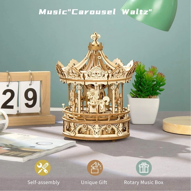Carrousel avec chevaux - boîte à musique - maquette 3D en bois