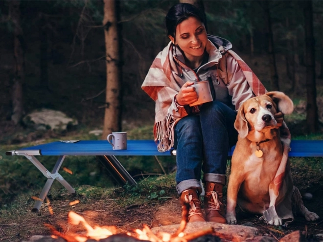 Lit de camping pliant canadien