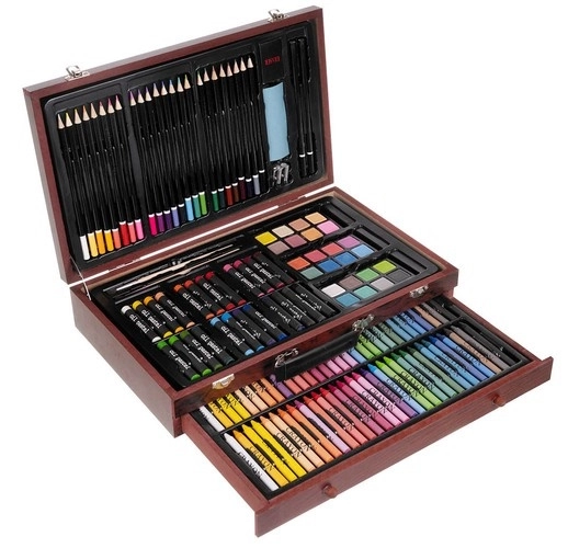Ensemble de peinture dans une valise