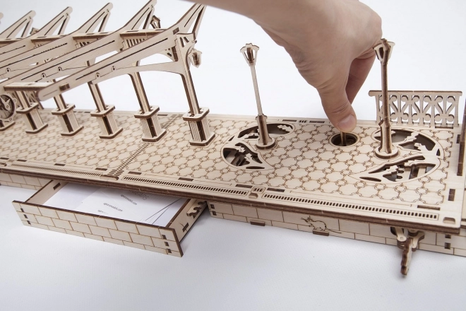 Ugears puzzle 3D - Gare 196 pièces