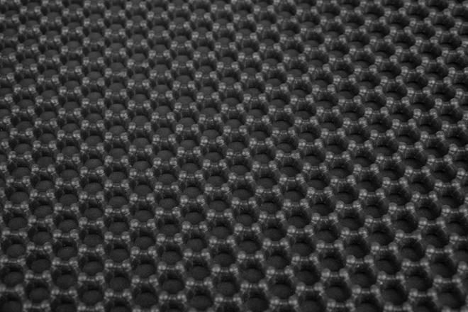 Tapis sous litière pour chat