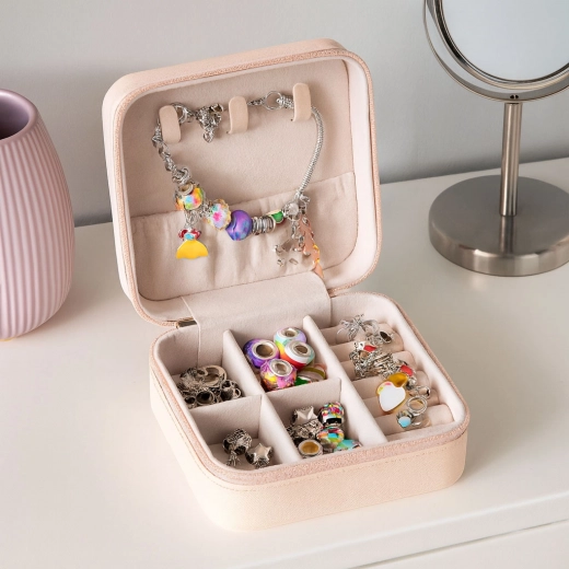 Organiseur compact pour l’ordre et la protection