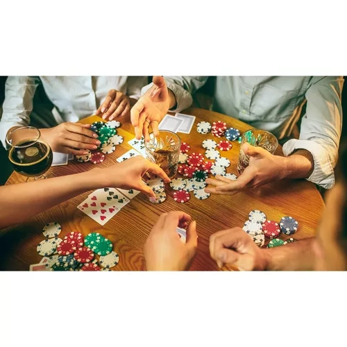Poker - ensemble de 300 jetons dans une mallette HQ