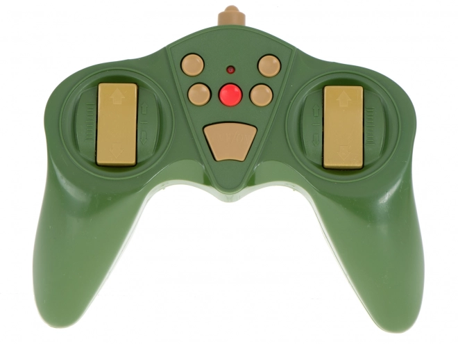 Tank militaire télécommandé avec camouflage forestier