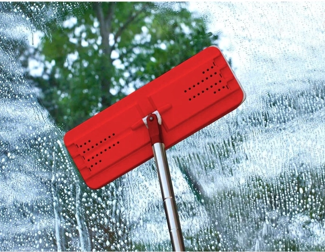 Manche télescopique 95–127 cm pour une portée confortable