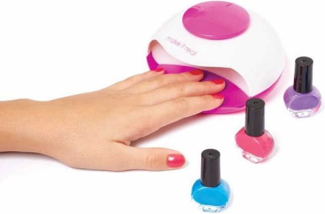 Riche ensemble de vernis
