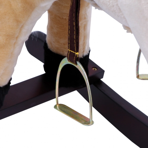 Étriers et détails réalistes