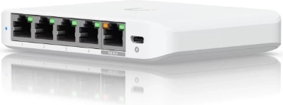 Cinq ports 2,5G pour des transferts fulgurants