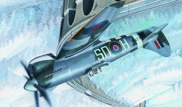 Modèle Hawker Tempest MK.V 14,2x17,3cm dans une boîte de 25x14,5x4,5cm