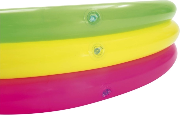 Structure stable à trois chambres