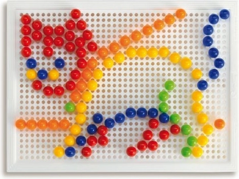 Mosaïque créative avec 150 chevilles colorées