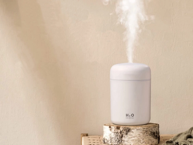 Mini humidificateur d'air et diffuseur d'arômes USB avec éclairage RGB