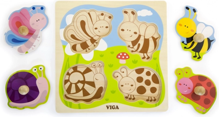 Apprendre en jouant avec des indices sous les pièces