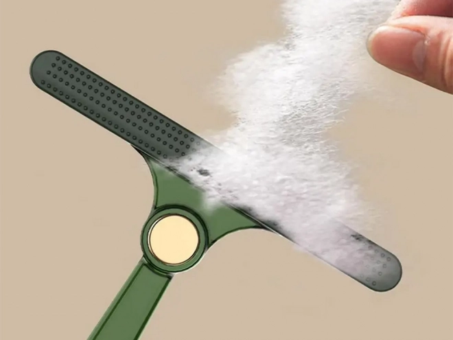 Brosse réversible pour éliminer les poils de chien des tapis