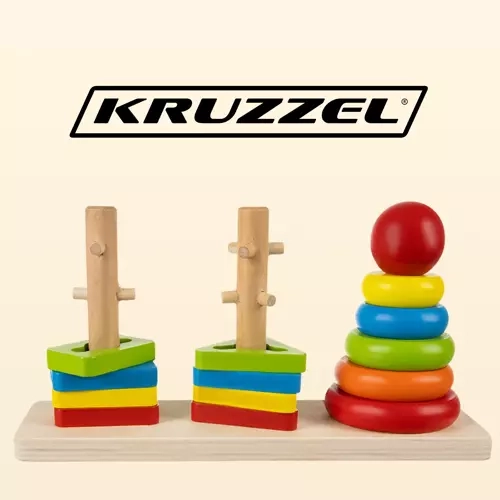 T-shirt coloré en bois avec formes