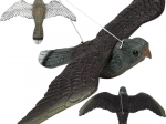 Faux faucon réaliste pour repousser les oiseaux