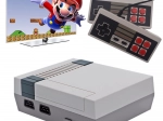 mini console rétro avec 620 jeux intégrés et 2 manettes