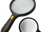 Loupe manuelle avec éclairage