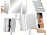 Miroir cosmétique pliant avec éclairage LED 3×