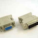 Adaptateur DVI vers VGA (DVI-I 24+5 broches, mâle vers VGA HD15, femelle)