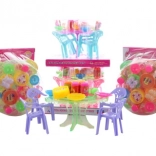 Tablette en plastique avec accessoires et petites chaises pour enfants