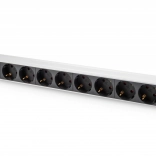 Barre PDU Racková 19" avec 8 prises Schuko, entrée IEC C20, 16 A, 230 V, câble 2 m, conception en aluminium