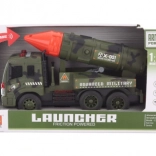 Voiture militaire avec fusée à piles