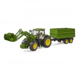 Tracteur John Deere 7R avec chargeur frontal et remorque