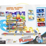 Garage à trois étages avec petites voitures