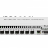 Switch réseau MikroTik CRS309-1G-8S+IN